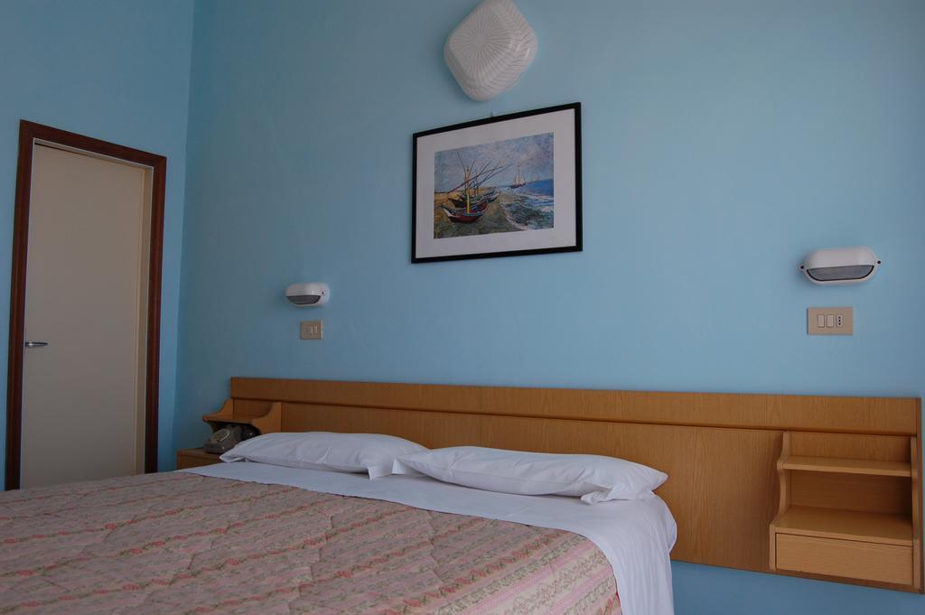 קיאנצ'נו טרמה Hotel Vittoria מראה חיצוני תמונה
