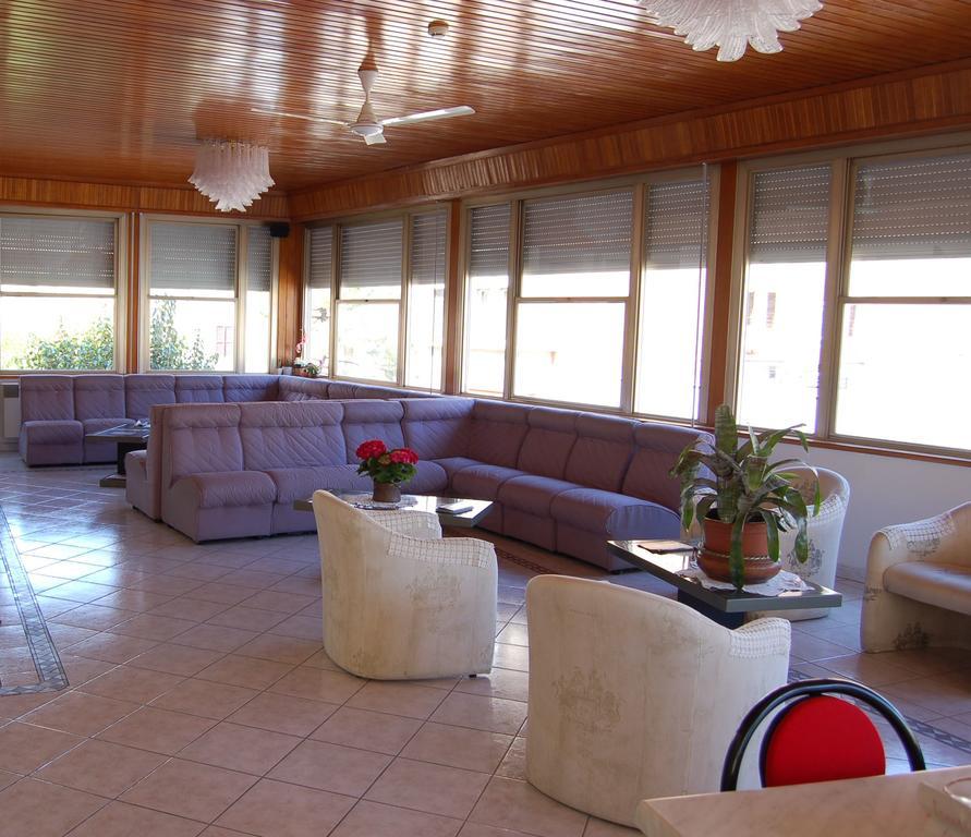 קיאנצ'נו טרמה Hotel Vittoria מראה חיצוני תמונה